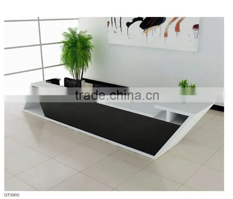 Long and big modern salon reception desk