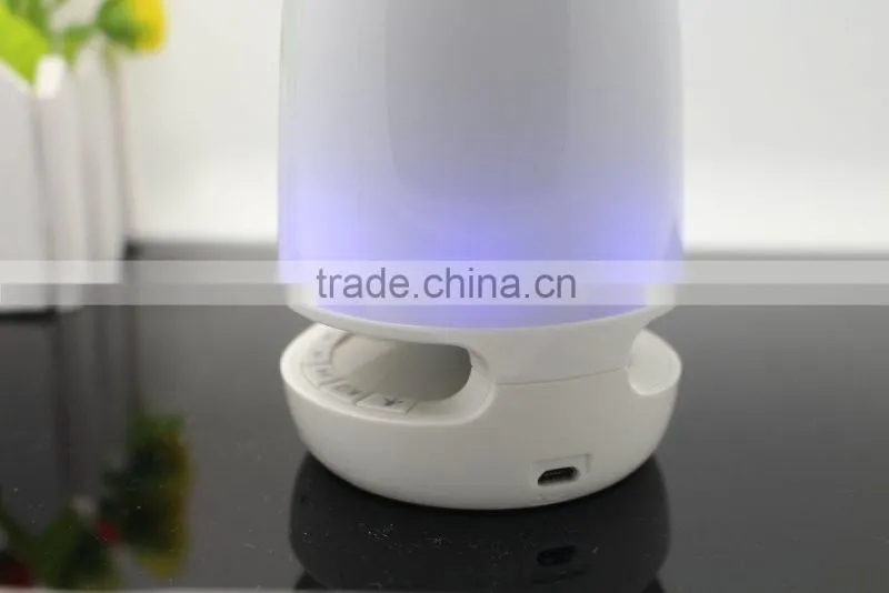 2016New Portable Wireless Bluetooth LED Light Lamp Speaker Built-in FM Radio with Hands-free Calls