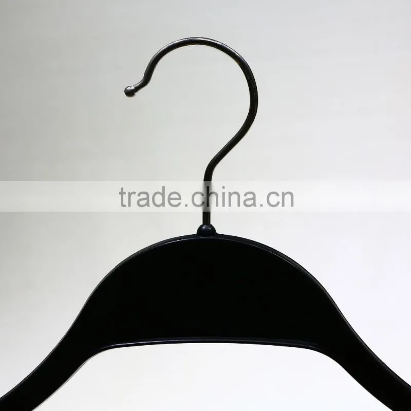 Bulk black plastic suit hanger for hotel