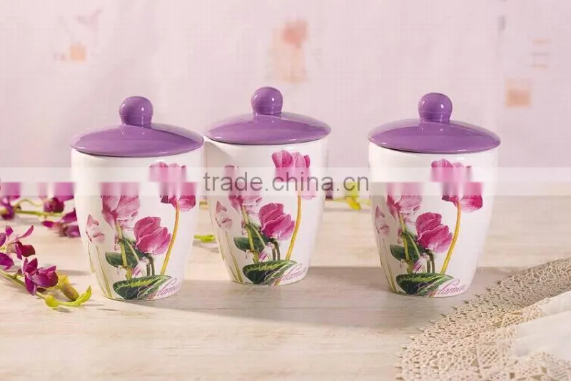 Ceramic tea cup with sugar pot set