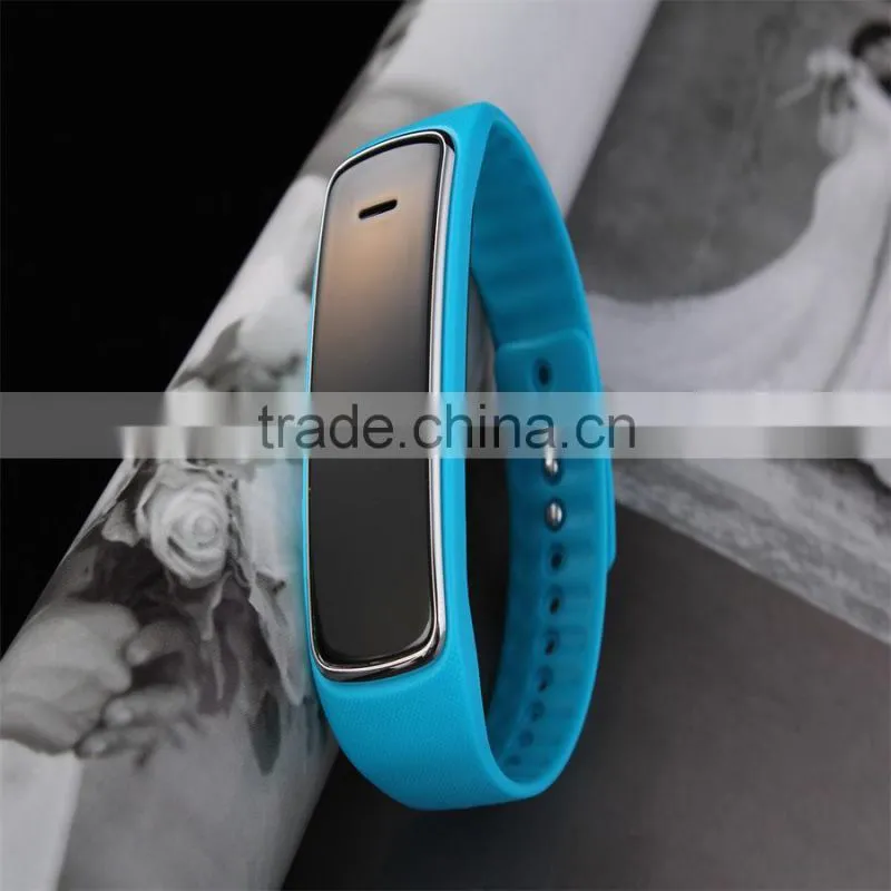 New waterproof bluetooth smart bracelet with anti-theft alarm and sleep management