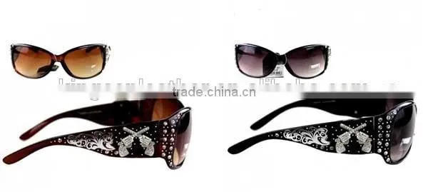 COWGIRL RHINESTONE DOUBLE PISTOL WESTERN SUNGLASSES