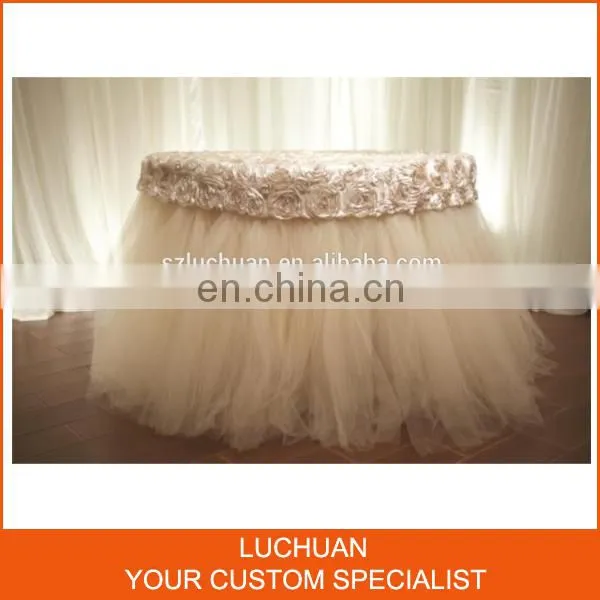 Fashion High Grade Quality White Whinestone Table Skirting
