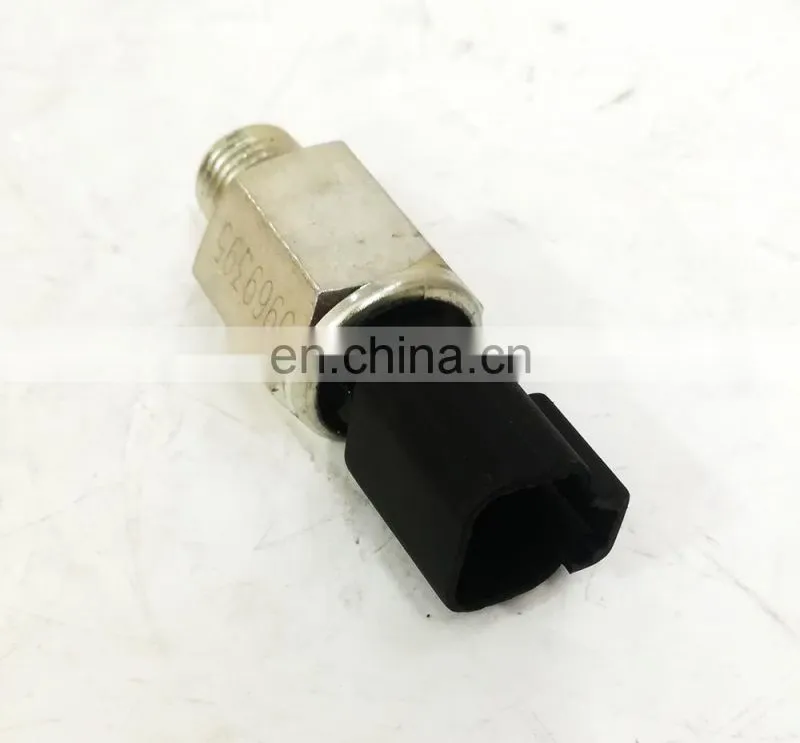 4ISBe Oil pressure switch sensor 3969394 Diesel Engine Auto engine 3969394
