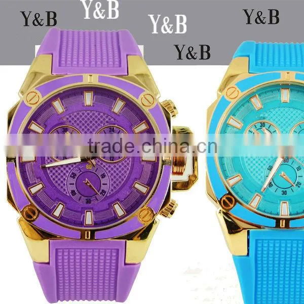 2015 hot selling wholesale silicone band watch for girl and boy