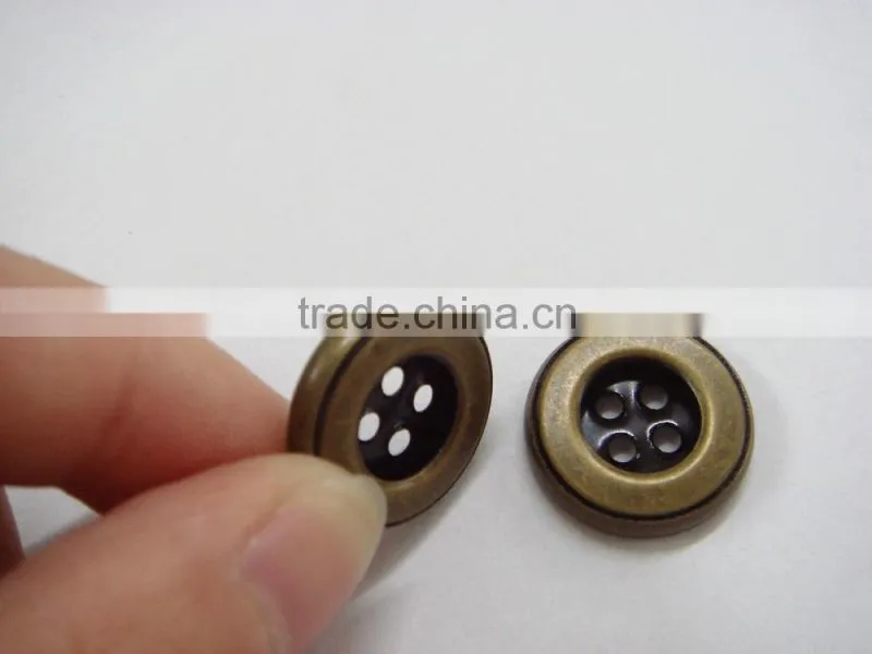 17.5 mm metal alloy antique brass 4 holes button