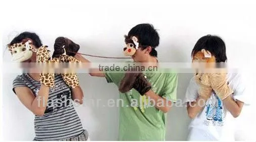 CREATIVE ANIMAL PAW PLUSH GLOVES