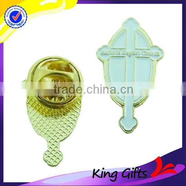 China manufacturers custom made metal flower shaped lapel pin