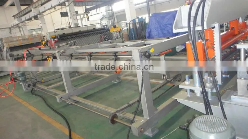 Corrugated roof sheet making machine