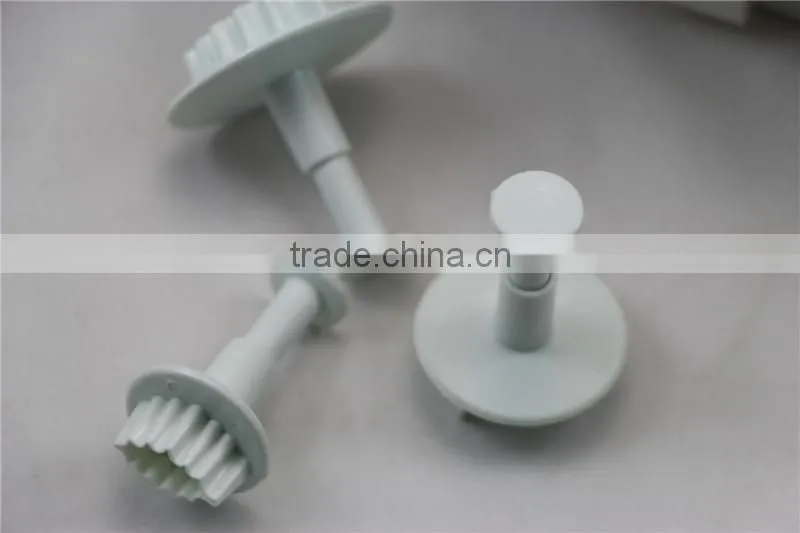 wholesale in China fondant wedding cake decorating plunger cutters
