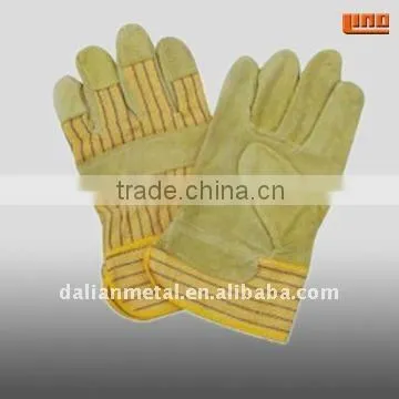 Leather gloves