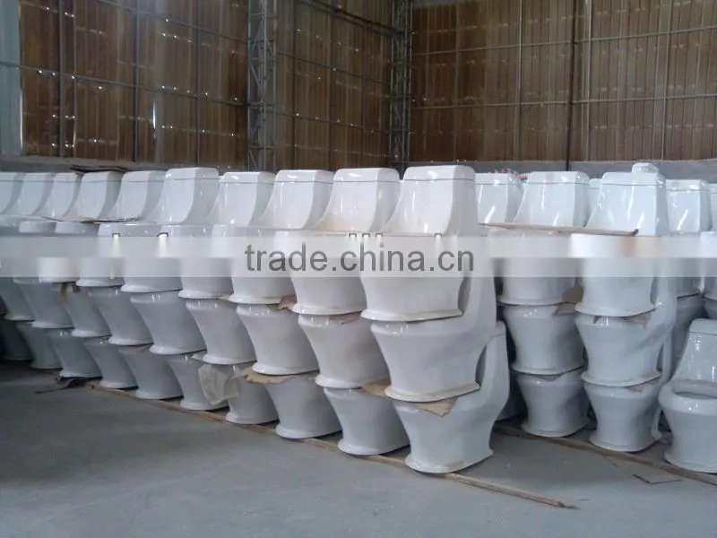 8004B Good quality ceramic squatting pan toilet