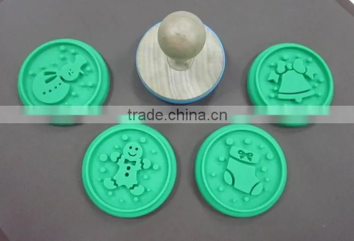 Factory manufactured wooden handle snowman silicone cookie stamp