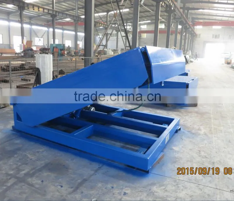 Stationary hydraulic yard ramp