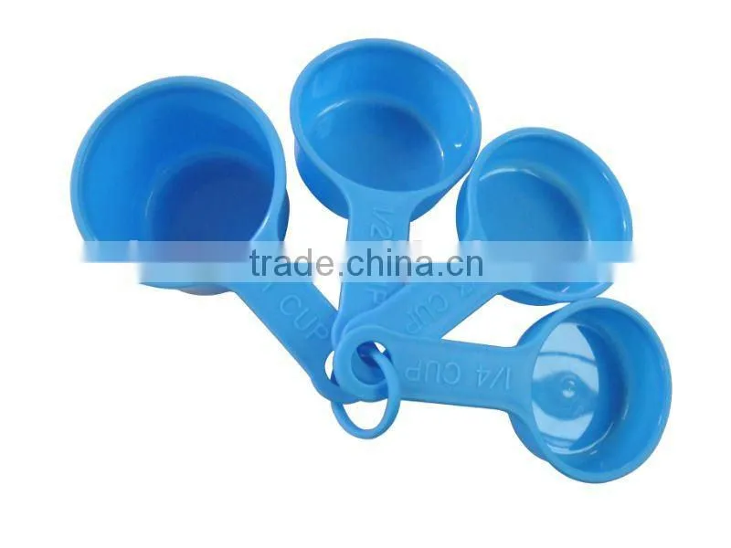 4 in1 Eco-friendly plastic measuring cups