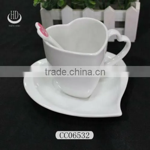 ceramic heart shaped mug,heart shape handle