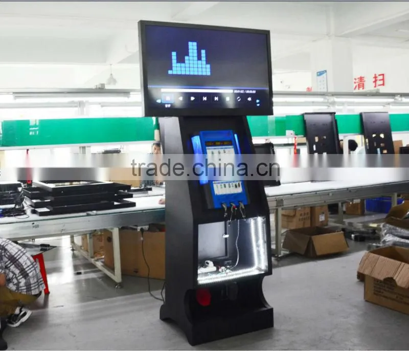 47 inch standing advertising player with brushing shoes function
