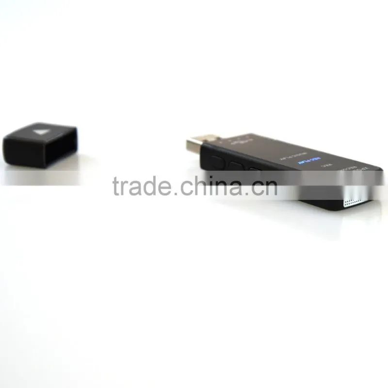 USB Design LED Indicator 8GB Digital Voice Recorder Model Q28