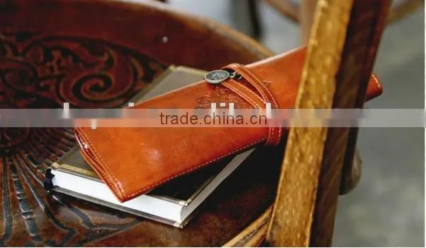 Korea style high-capacity handmade PU leather cosmetic fashion rolling bag