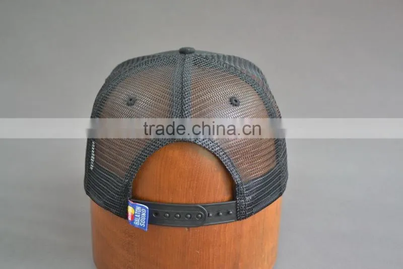Custom mesh fabric 6-panel cap with embroidery logo
