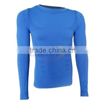 Wicking moisture microfiber seamless underwear of baselayer