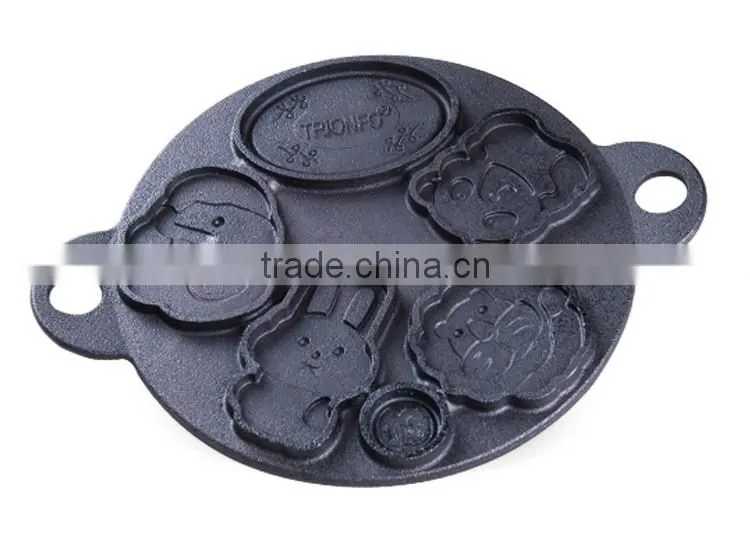 TRIONFO cartoon cast iron circle double side cake mould/pan
