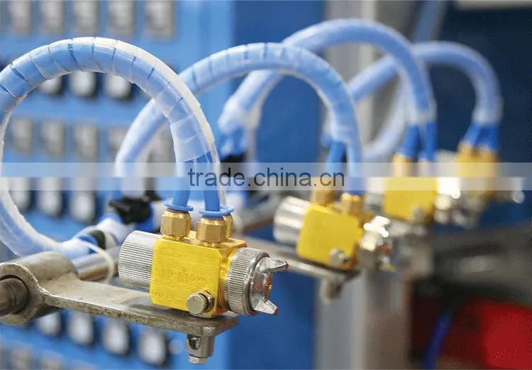 Hi-speed thermo vacuum forming machine