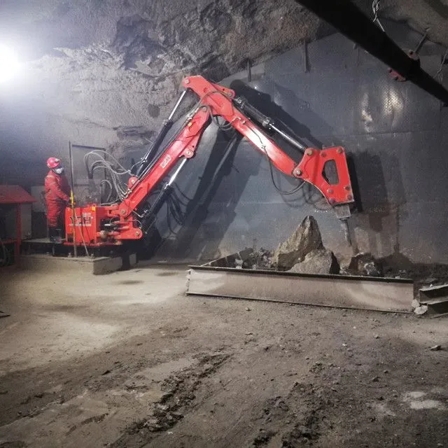 Pedestal type boom rock breaker system1.jpg