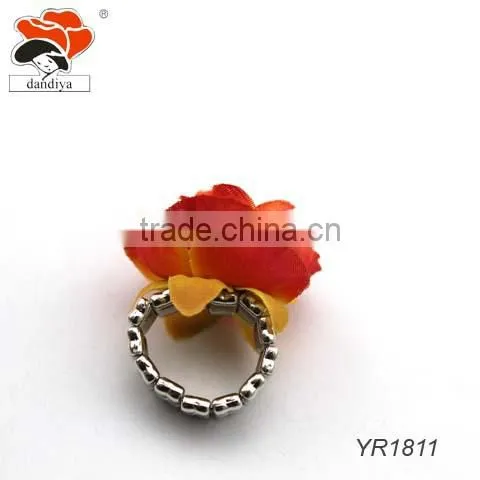 2015 popular hot selling Wholesale high quality cheap fabric red flower ring
