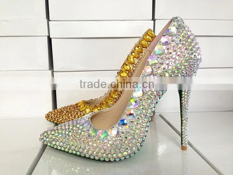 Catwalk New Arrival Luxurious Heart Shape Diamond Dress High Heel Shoes, High End Customized Strass Bridal Wedding Shoes