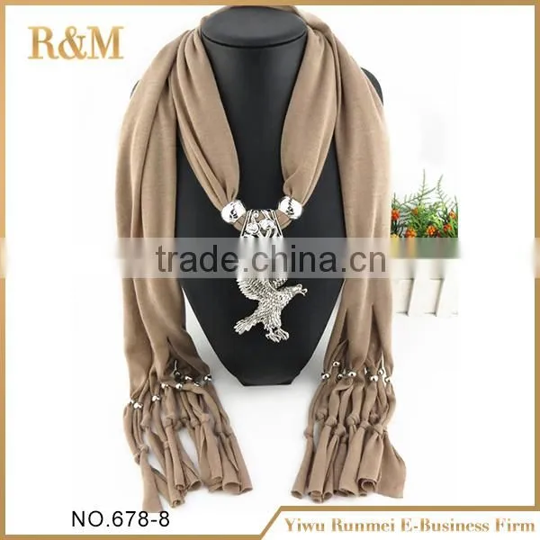 New and hot fashionable girls fashion scarf wholesale