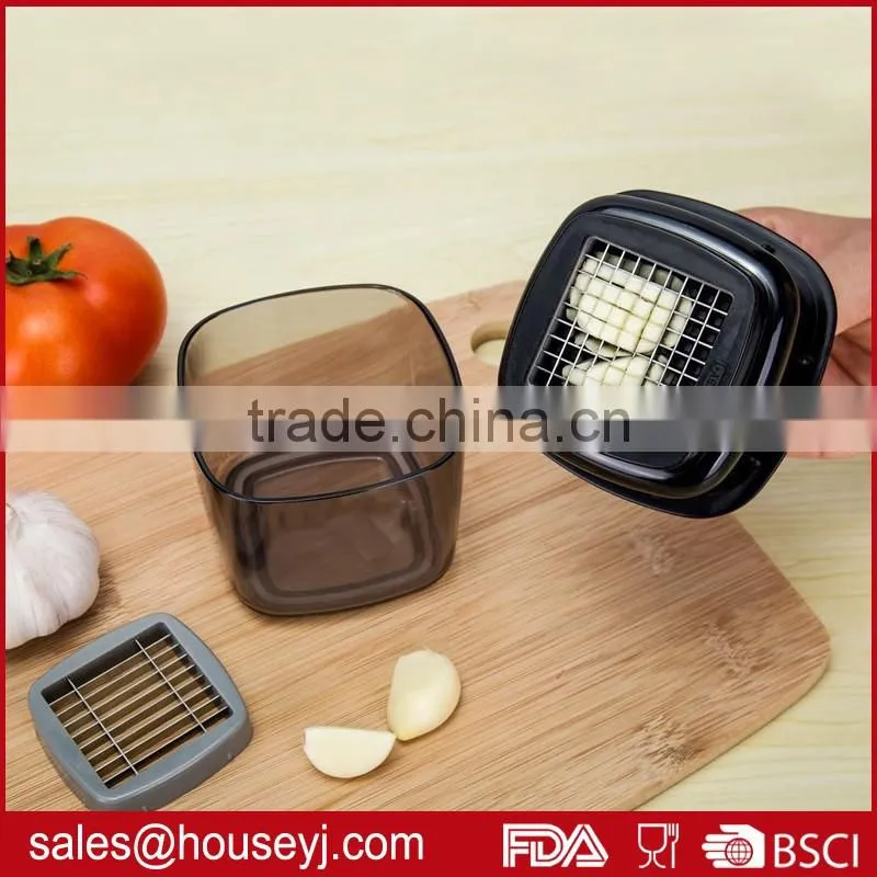 double function garlic press garlic chopper garlic crusher with sharp stainless steel blade and plastic tontainer