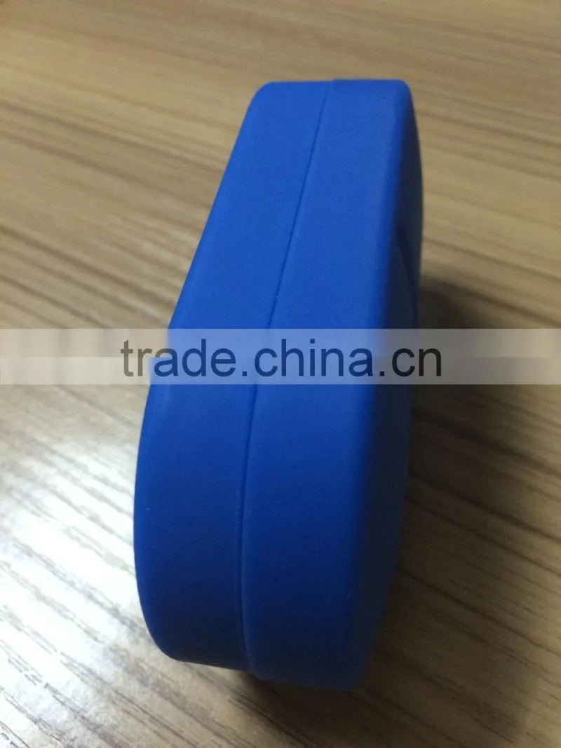 Eco-friendly medical convenient seven campartment silicone pill case for promotion