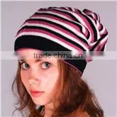 Wholesale pom pom knitted custom acrylic beanie