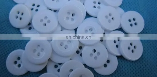 2017 HOT SALES BLACK AND WHITE BUTTON 1CM-2.3CM RESIN BUTTON DECORATED DYEABLE BUTTON
