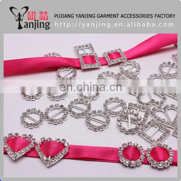 Wholesale Ex-factory price glass rhinestone and pearl buckle