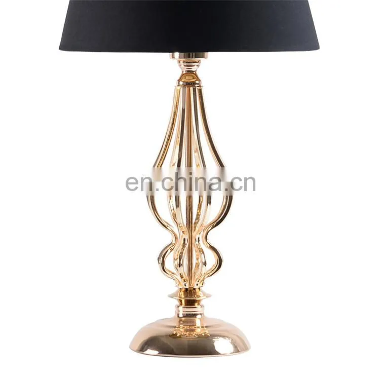 Popular European design luxury gold metal base fancy table lamps for hotel home