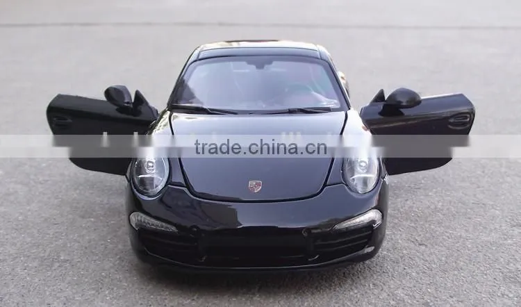 1/18 scale alloy model car