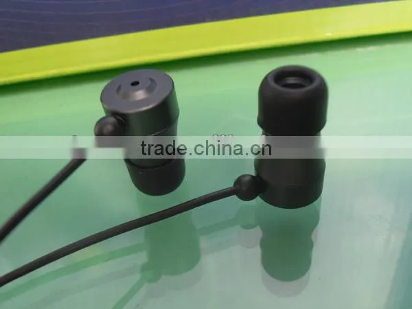 Metal Ear phones with deep bass ea rphone for iphone