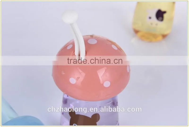 2016 food grade material New design kids drinking water bottles
