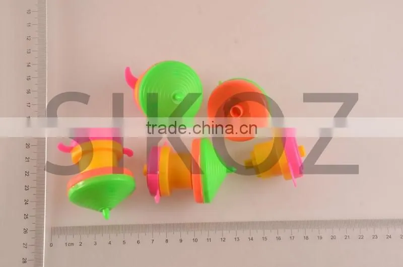 SK-T367 Peg-top toys candy in tray