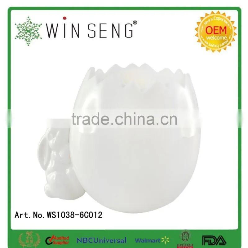 White Ceramic Rabbit design decorative ashtray