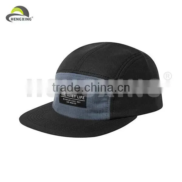 Multi color adjustable 5 panel cap with woven label front