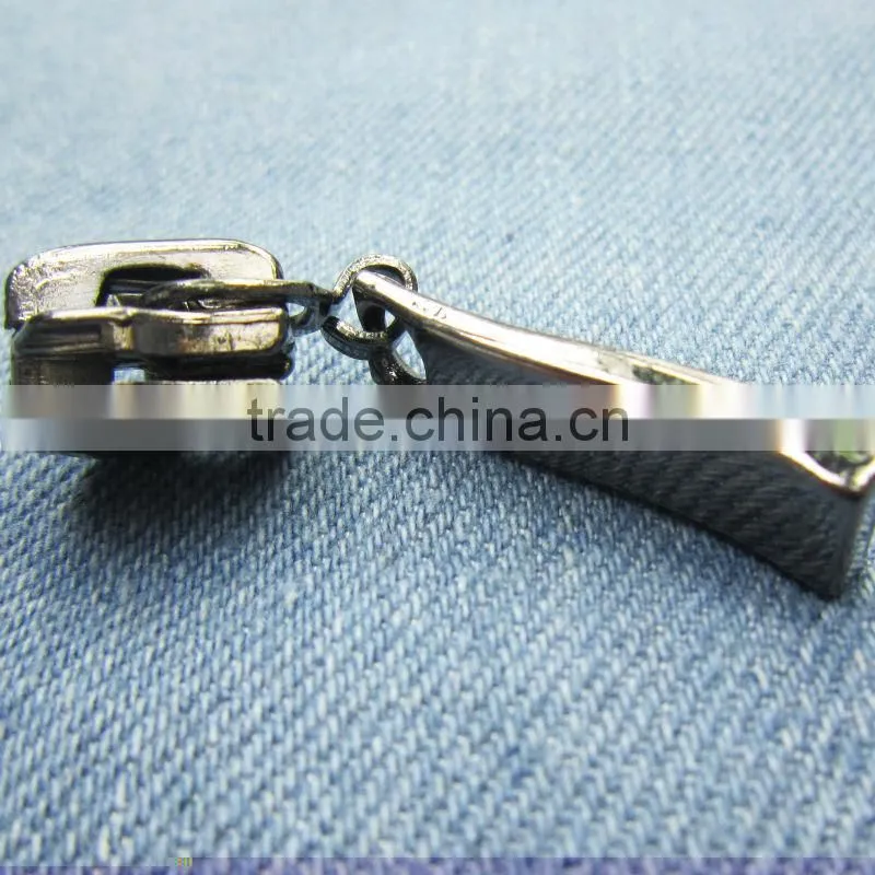 make zipper pull