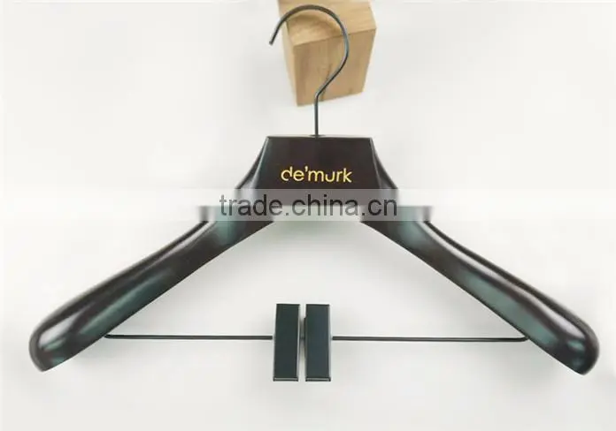 CY-651custom garment wooden cloth hanger wooden suit hanger with trousers clips
