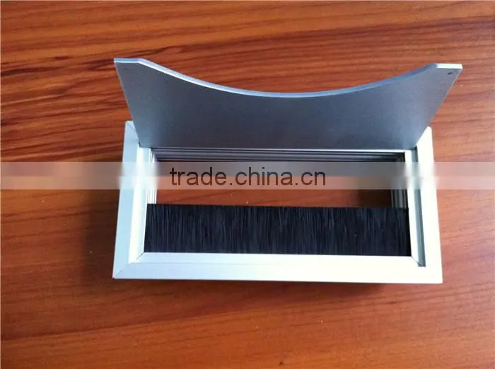 Guangzhou Wholesale Cheap Table Socket With Brush
