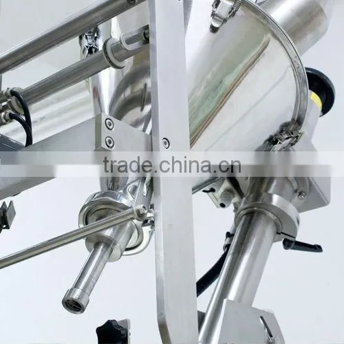 Pharmaceutical powder automatic sachet packaging machine