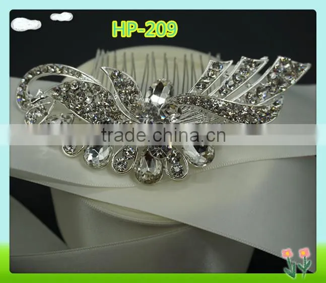 2015 Wholesale and unique crystal bridal haircomb