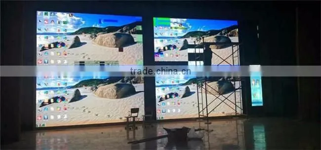 Super-large full color screen