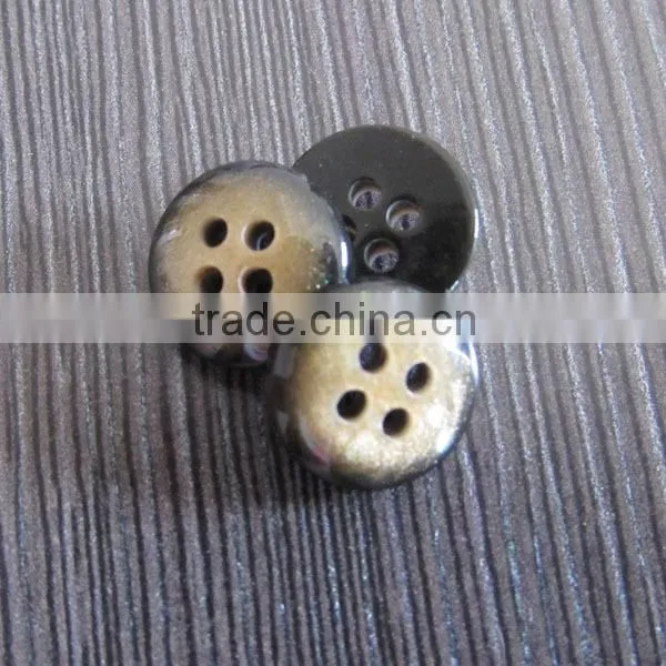 4 Holes Shirt Button